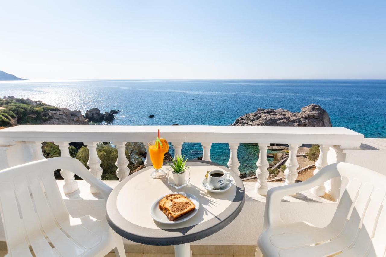 Castelia Bay Hotel Amoopi Exteriör bild
